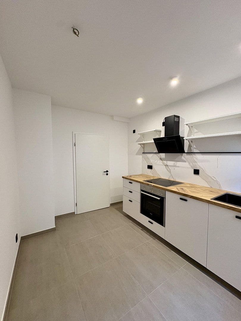 Pronájem bytu 2+1 58 m², Adlerstraße 23, Stuttgart, Bádensko-Württembersko Pronájem bytu 2+1 58 m², Adlerstraße 23, Stuttgart, Bádensko-Württembersko