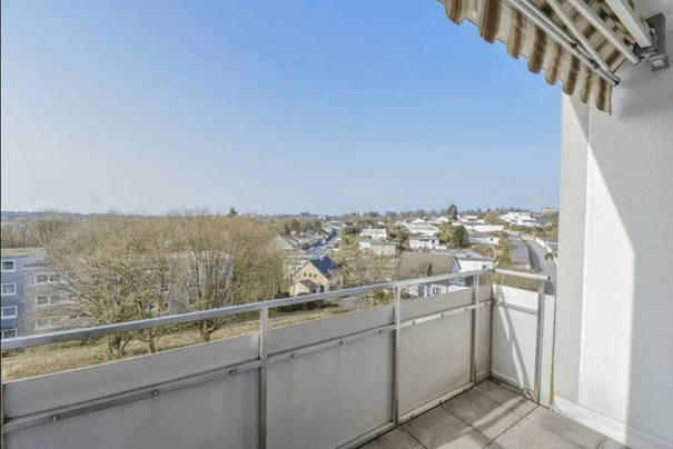 Pronájem bytu 3+1 79 m², Hasselstraße 106, Solingen, Severní Porýní-Vestfálsko Pronájem bytu 3+1 79 m², Hasselstraße 106, Solingen, Severní Porýní-Vestfálsko