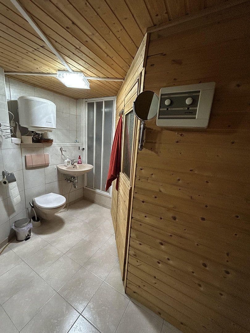 Pronájem domu 110 m², pozemek 210 m², Langenzenn, Bavorsko Pronájem domu 110 m², pozemek 210 m², Langenzenn, Bavorsko