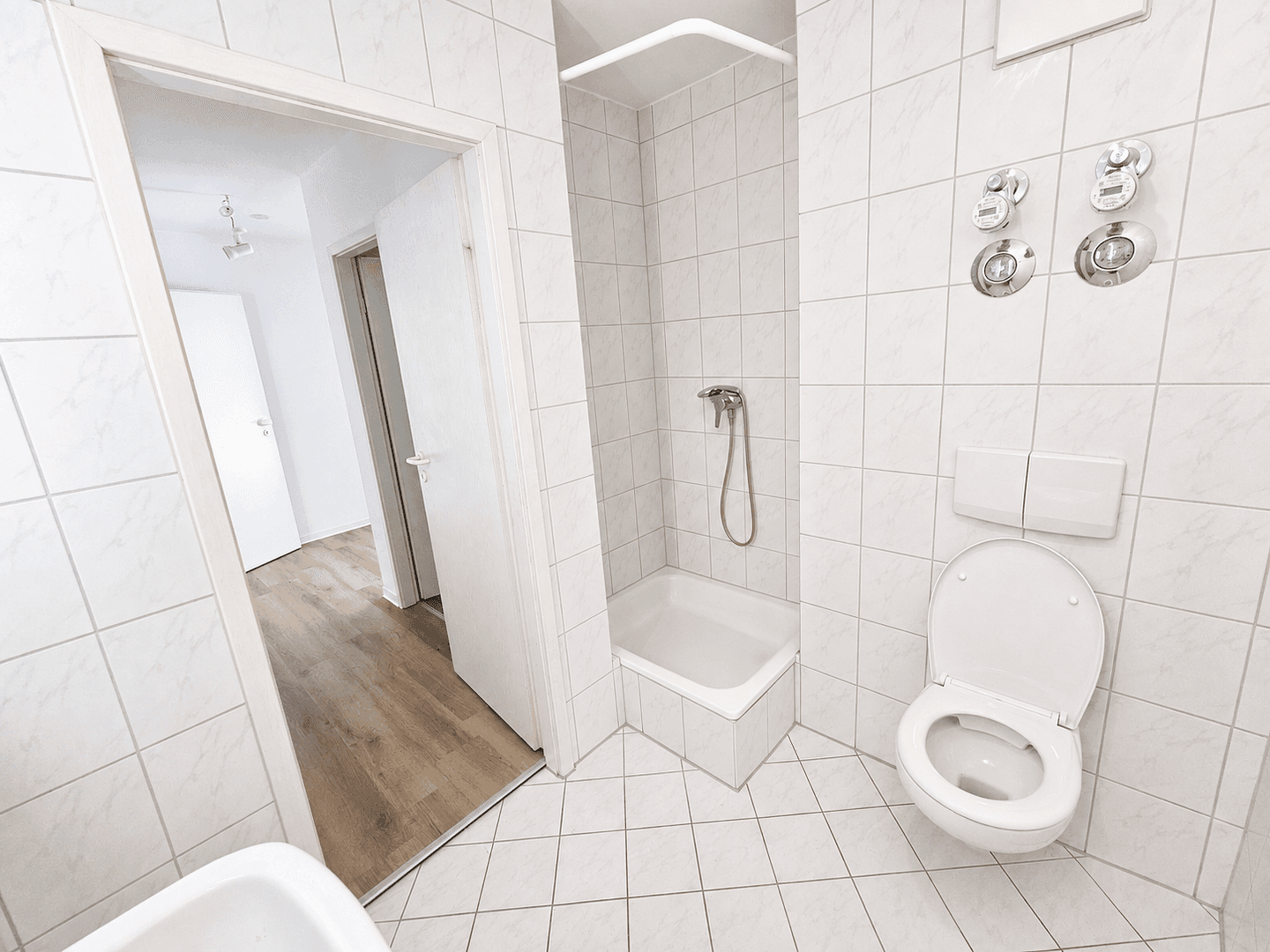 Pronájem bytu 1+1 35 m², Wiesloch, Bádensko-Württembersko Pronájem bytu 1+1 35 m², Wiesloch, Bádensko-Württembersko