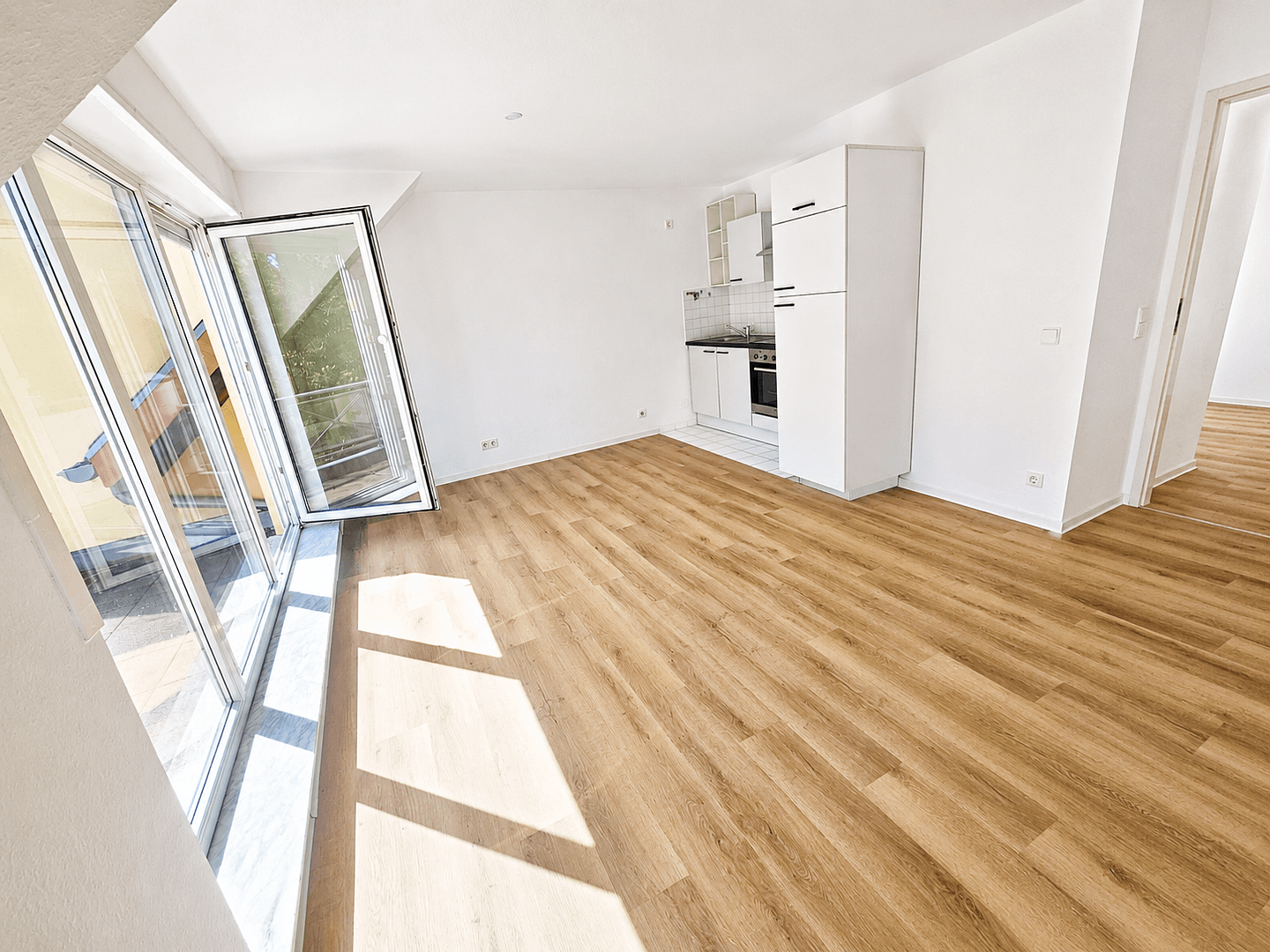Pronájem bytu 1+1 35 m², Wiesloch, Bádensko-Württembersko Pronájem bytu 1+1 35 m², Wiesloch, Bádensko-Württembersko