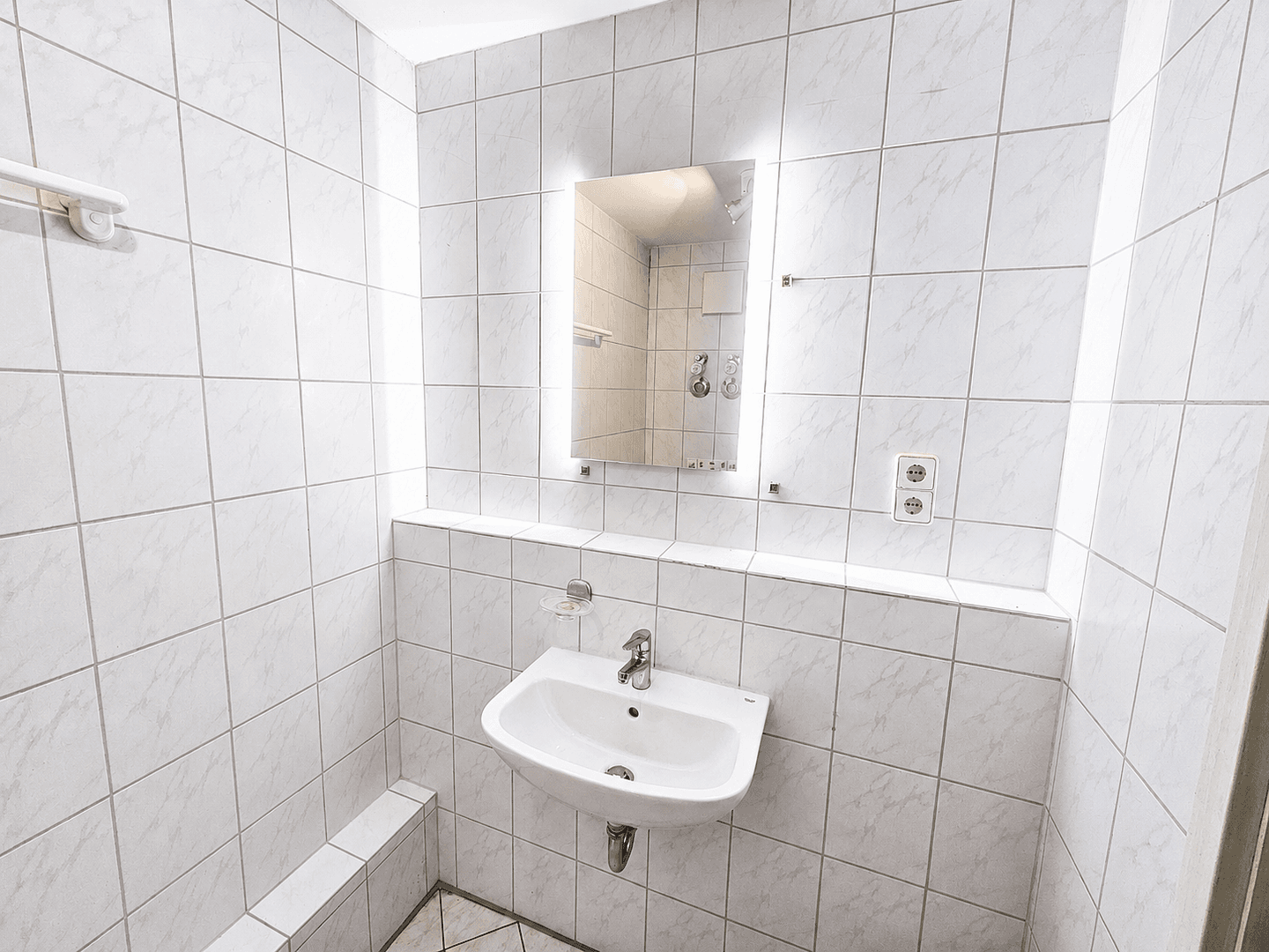 Pronájem bytu 1+1 35 m², Wiesloch, Bádensko-Württembersko Pronájem bytu 1+1 35 m², Wiesloch, Bádensko-Württembersko