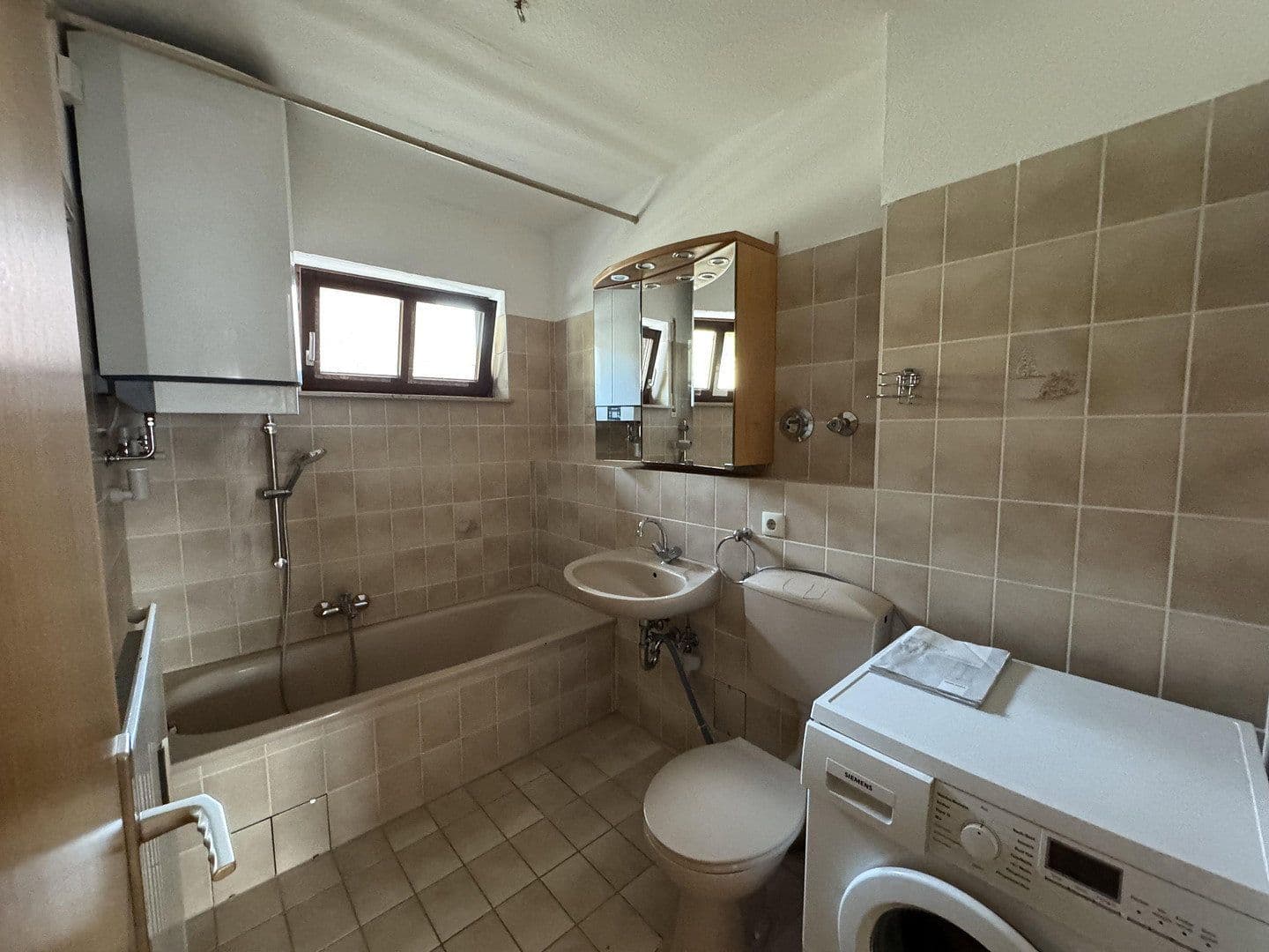 Pronájem bytu 2+1 54 m², Grieselstraße 39, Bensheim, Hessen Pronájem bytu 2+1 54 m², Grieselstraße 39, Bensheim, Hessen