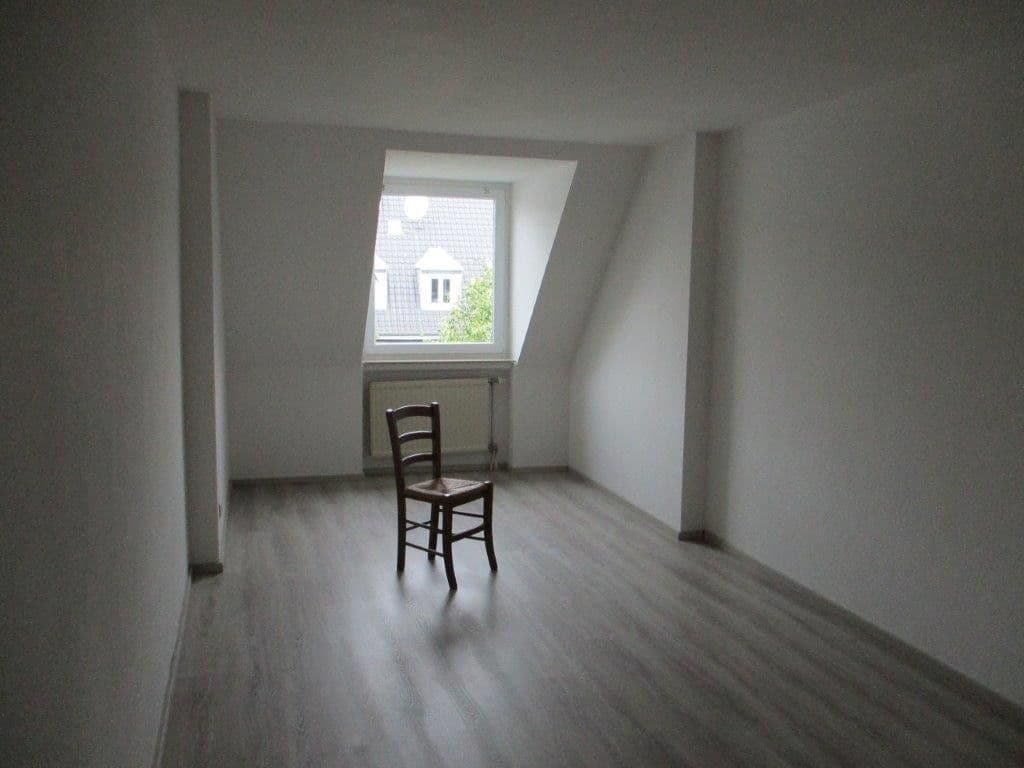 Prodej bytu 3+1 113 m², Peterstrasse, Cáchy, Severní Porýní-Vestfálsko Prodej bytu 3+1 113 m², Peterstrasse, Cáchy, Severní Porýní-Vestfálsko