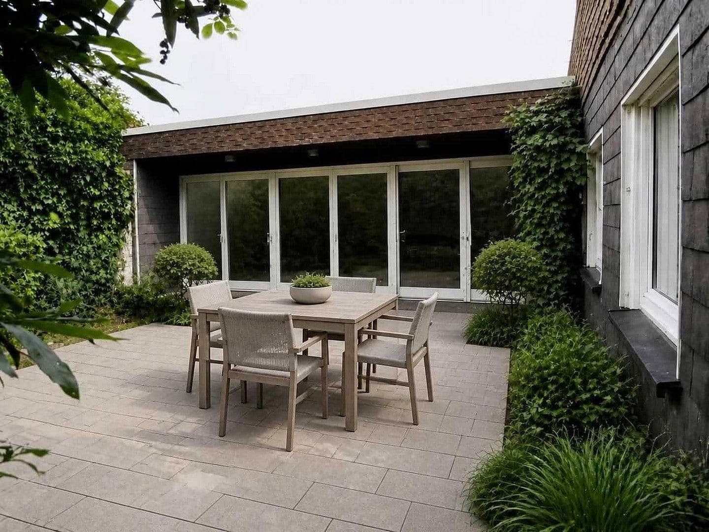 Prodej domu 143 m², pozemek 823 m², Bielefeld, Severní Porýní-Vestfálsko Prodej domu 143 m², pozemek 823 m², Bielefeld, Severní Porýní-Vestfálsko