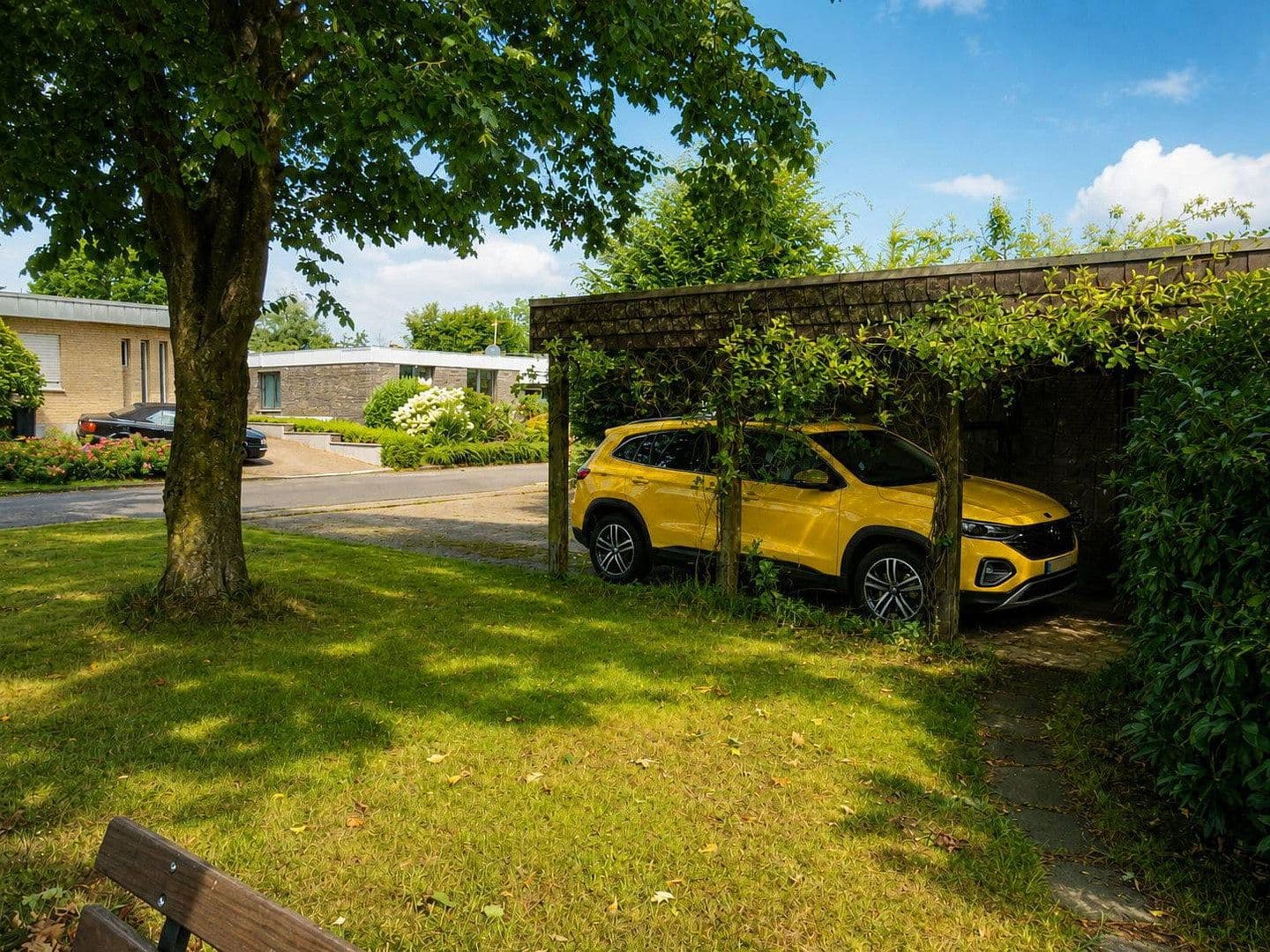 Prodej domu 143 m², pozemek 823 m², Bielefeld, Severní Porýní-Vestfálsko Prodej domu 143 m², pozemek 823 m², Bielefeld, Severní Porýní-Vestfálsko