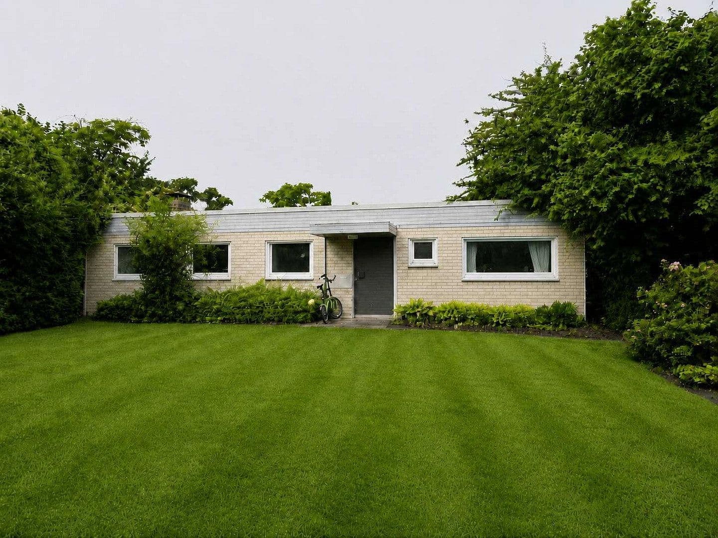 Prodej domu 143 m², pozemek 823 m², Bielefeld, Severní Porýní-Vestfálsko Prodej domu 143 m², pozemek 823 m², Bielefeld, Severní Porýní-Vestfálsko