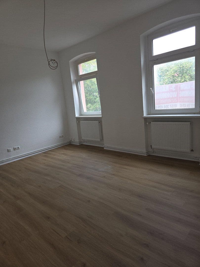 Pronájem bytu 3+1 64 m², Demminer Straße 12, Jarmen, Mecklenburg-Vorpommern Pronájem bytu 3+1 64 m², Demminer Straße 12, Jarmen, Mecklenburg-Vorpommern