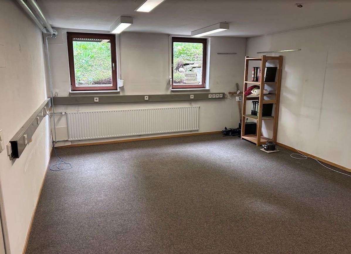 Prodej domu 180 m², pozemek 577 m², Luitpoldstr. 19 c, Krailling, Bavorsko Prodej domu 180 m², pozemek 577 m², Luitpoldstr. 19 c, Krailling, Bavorsko