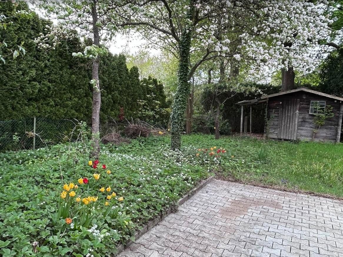 Prodej domu 180 m², pozemek 577 m², Luitpoldstr. 19 c, Krailling, Bavorsko Prodej domu 180 m², pozemek 577 m², Luitpoldstr. 19 c, Krailling, Bavorsko