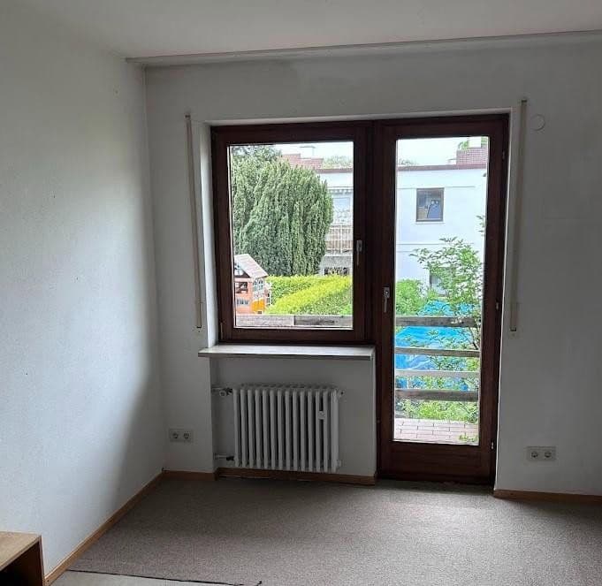 Prodej domu 180 m², pozemek 577 m², Luitpoldstr. 19 c, Krailling, Bavorsko Prodej domu 180 m², pozemek 577 m², Luitpoldstr. 19 c, Krailling, Bavorsko
