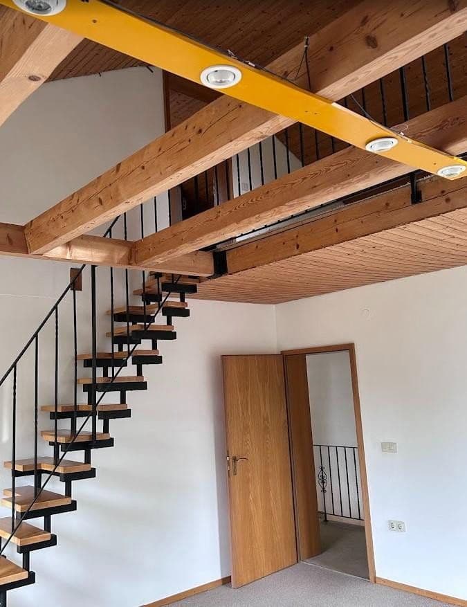 Prodej domu 180 m², pozemek 577 m², Luitpoldstr. 19 c, Krailling, Bavorsko Prodej domu 180 m², pozemek 577 m², Luitpoldstr. 19 c, Krailling, Bavorsko