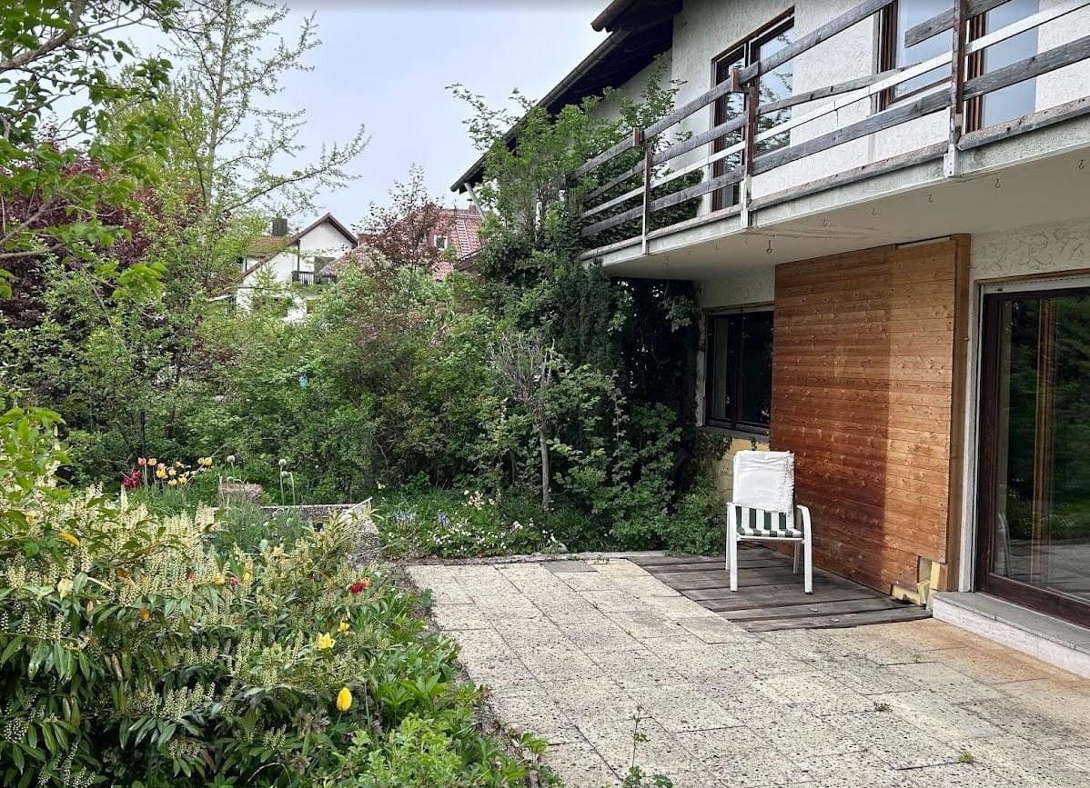 Prodej domu 180 m², pozemek 577 m², Luitpoldstr. 19 c, Krailling, Bavorsko Prodej domu 180 m², pozemek 577 m², Luitpoldstr. 19 c, Krailling, Bavorsko