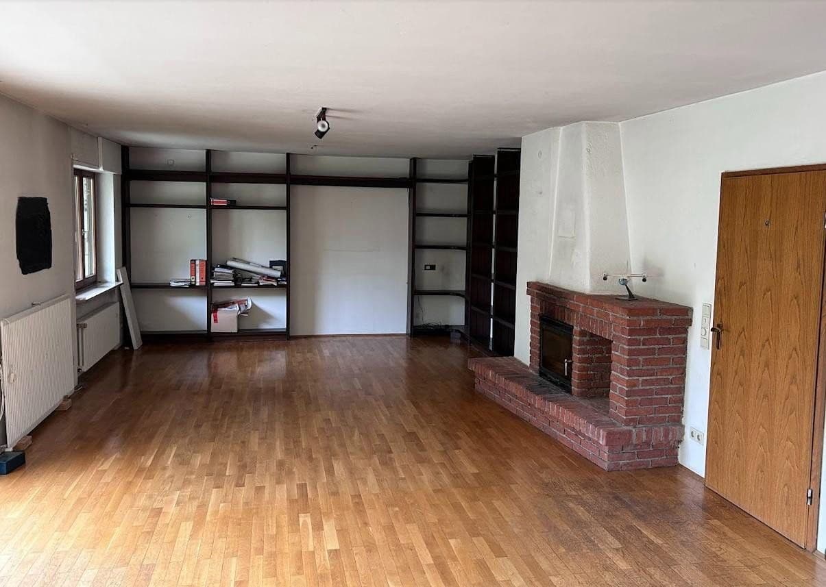 Prodej domu 180 m², pozemek 577 m², Luitpoldstr. 19 c, Krailling, Bavorsko Prodej domu 180 m², pozemek 577 m², Luitpoldstr. 19 c, Krailling, Bavorsko