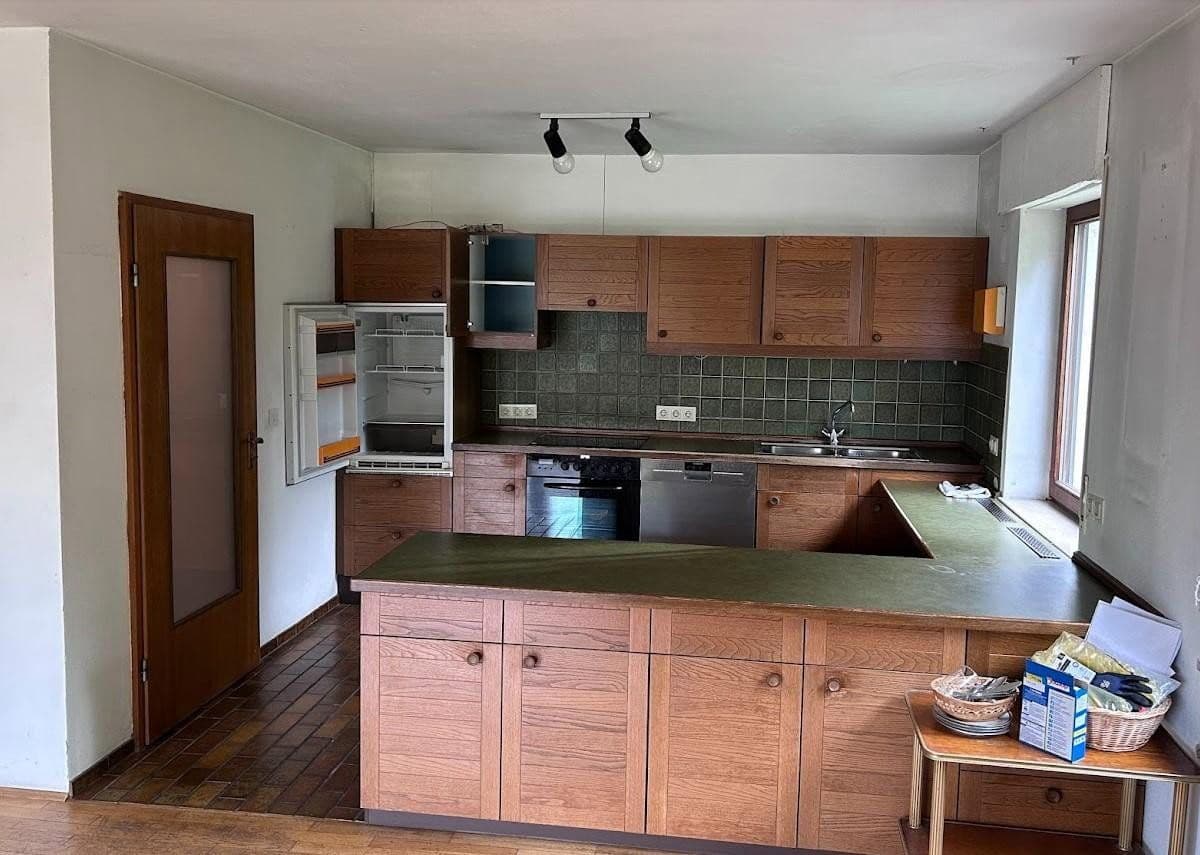 Prodej domu 180 m², pozemek 577 m², Luitpoldstr. 19 c, Krailling, Bavorsko Prodej domu 180 m², pozemek 577 m², Luitpoldstr. 19 c, Krailling, Bavorsko