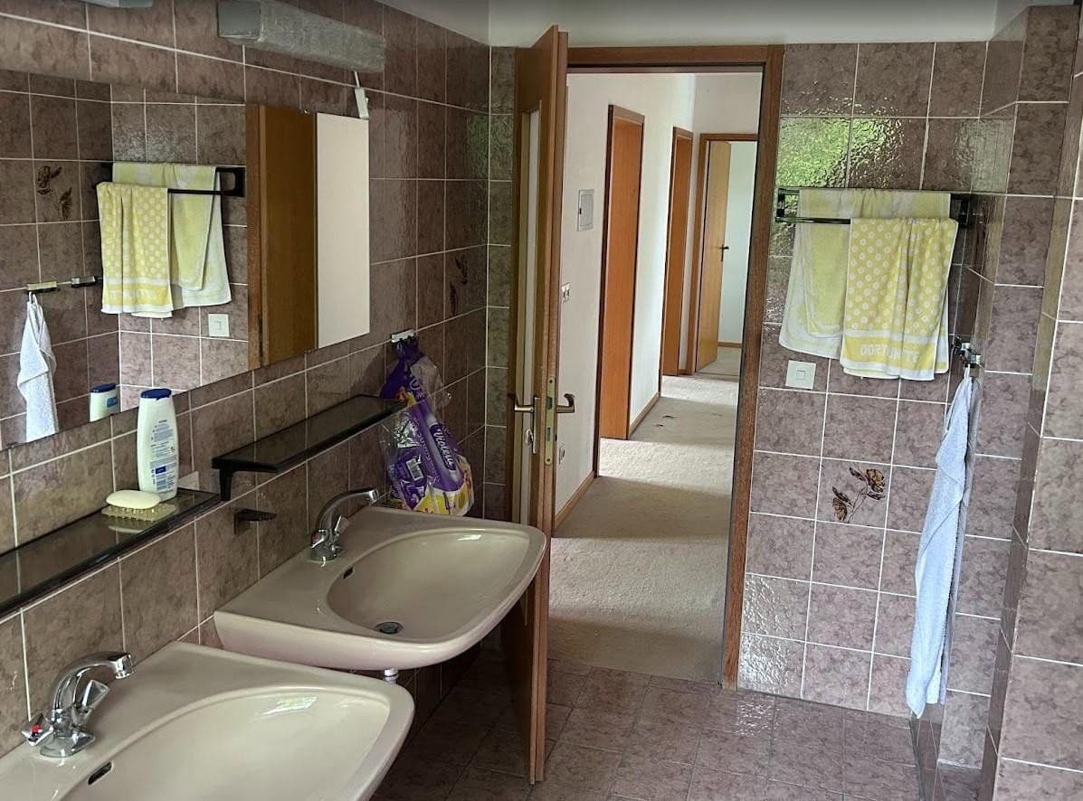 Prodej domu 180 m², pozemek 577 m², Luitpoldstr. 19 c, Krailling, Bavorsko Prodej domu 180 m², pozemek 577 m², Luitpoldstr. 19 c, Krailling, Bavorsko