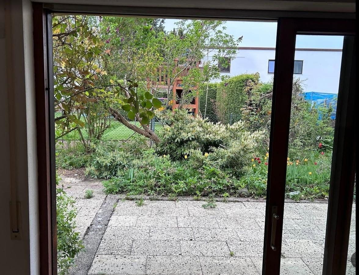 Prodej domu 180 m², pozemek 577 m², Luitpoldstr. 19 c, Krailling, Bavorsko Prodej domu 180 m², pozemek 577 m², Luitpoldstr. 19 c, Krailling, Bavorsko