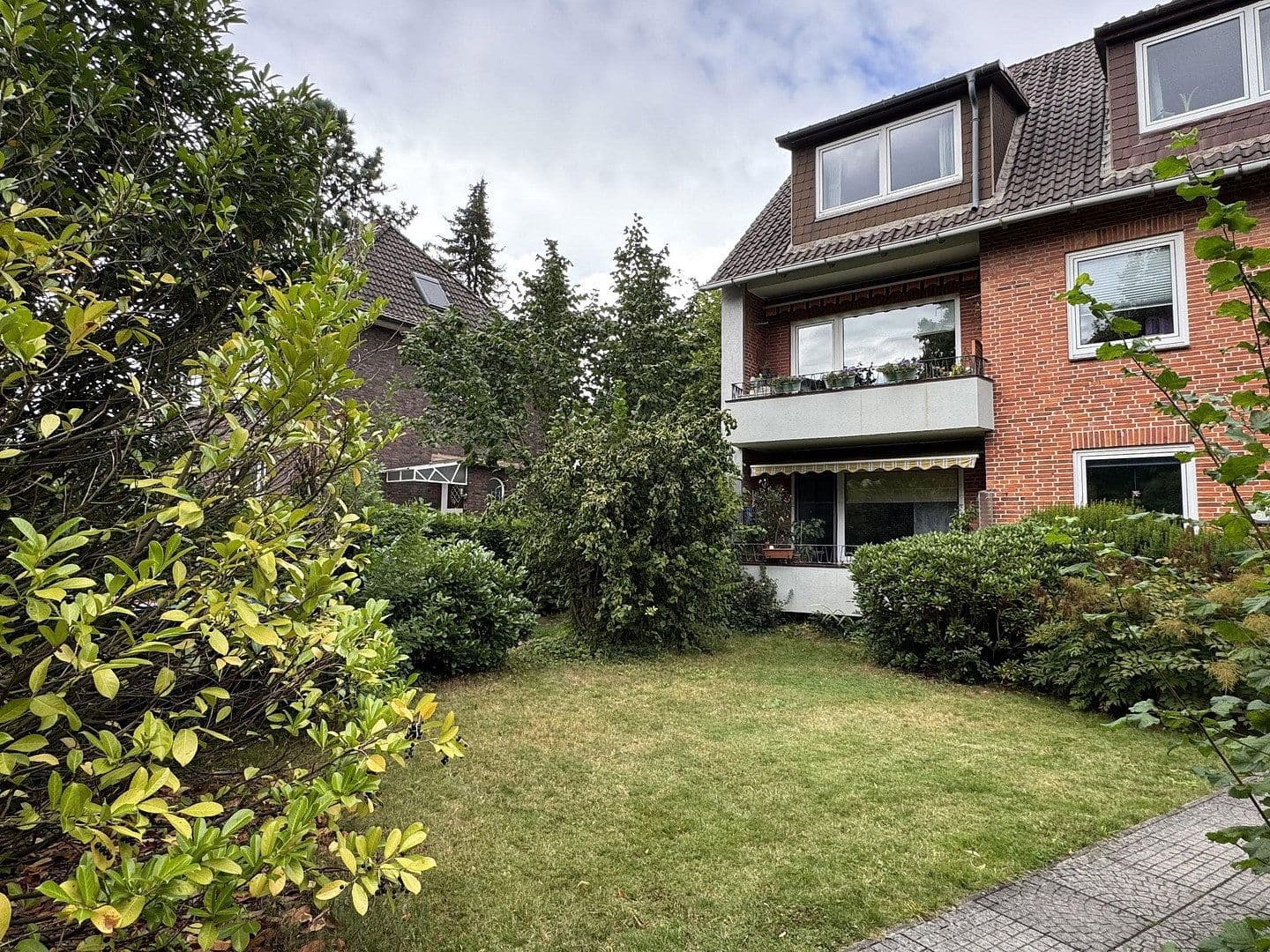 Prodej domu 515 m², pozemek 1.718 m², Hamburg, Hamburg Prodej domu 515 m², pozemek 1.718 m², Hamburg, Hamburg