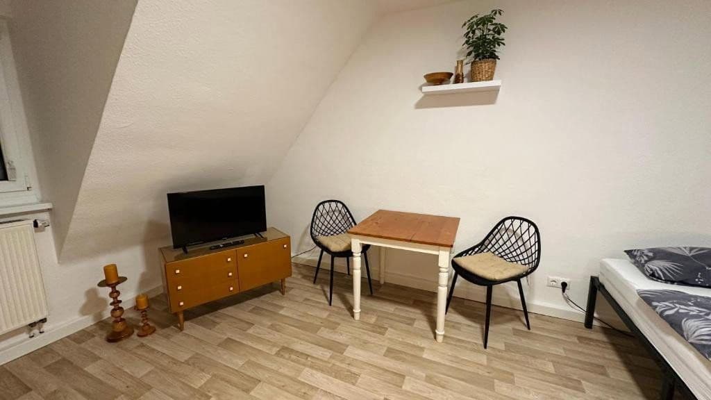 Pronájem bytu 2+1 50 m², Wiprechtstraße 38, Borna, Sasko Pronájem bytu 2+1 50 m², Wiprechtstraße 38, Borna, Sasko