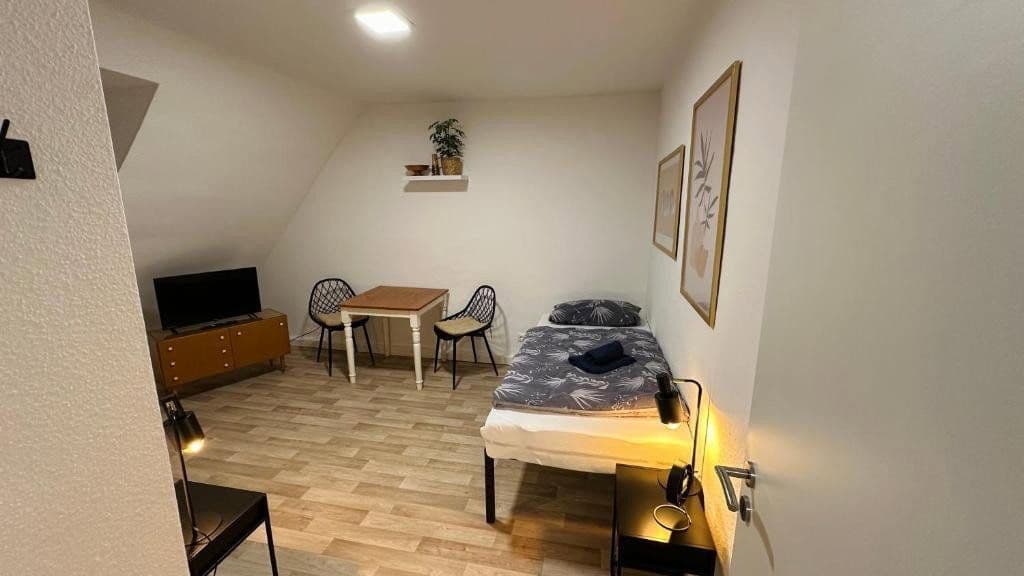 Pronájem bytu 2+1 50 m², Wiprechtstraße 38, Borna, Sasko Pronájem bytu 2+1 50 m², Wiprechtstraße 38, Borna, Sasko