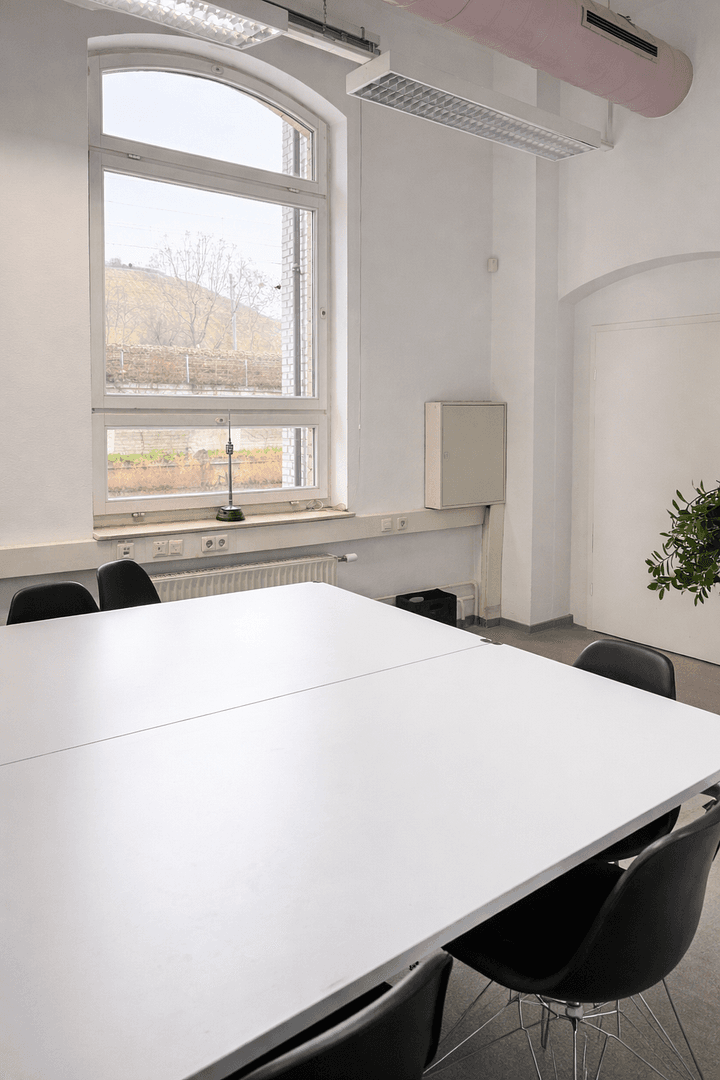 Pronájem kanceláře 350 m², Postwiesenstr. 5a, Stuttgart, Bádensko-Württembersko Pronájem kanceláře 350 m², Postwiesenstr. 5a, Stuttgart, Bádensko-Württembersko