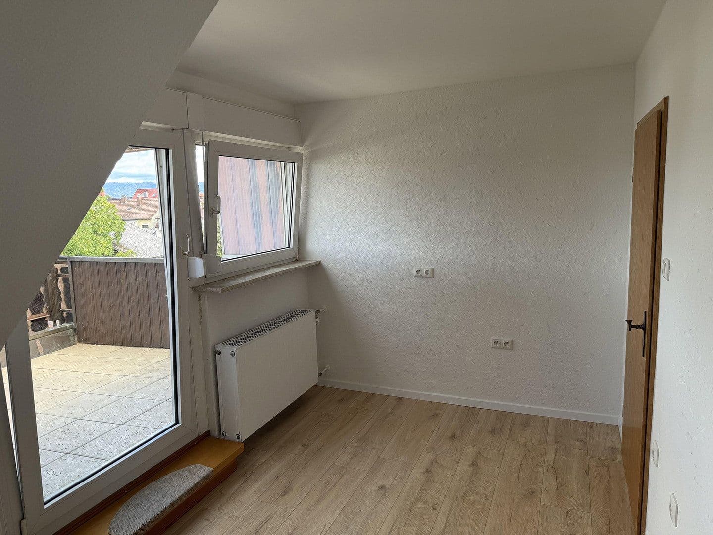 Pronájem bytu 2+1 59 m², Brühler Weg 46, Plankstadt, Bádensko-Württembersko Pronájem bytu 2+1 59 m², Brühler Weg 46, Plankstadt, Bádensko-Württembersko