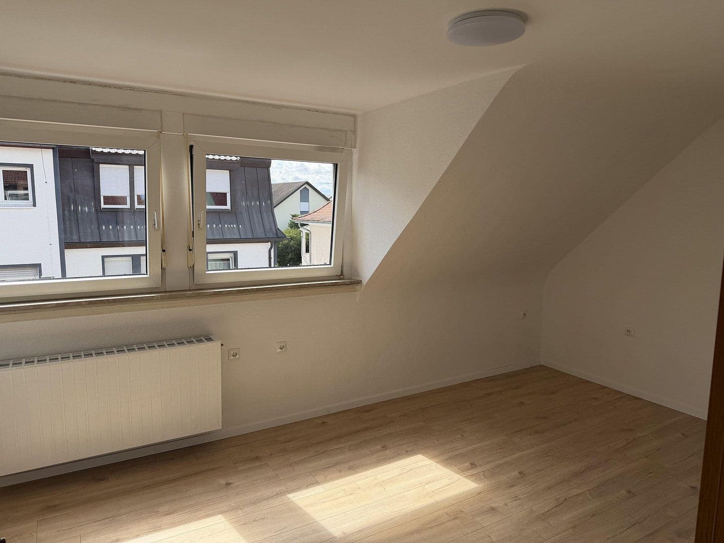 Pronájem bytu 2+1 59 m², Brühler Weg 46, Plankstadt, Bádensko-Württembersko Pronájem bytu 2+1 59 m², Brühler Weg 46, Plankstadt, Bádensko-Württembersko