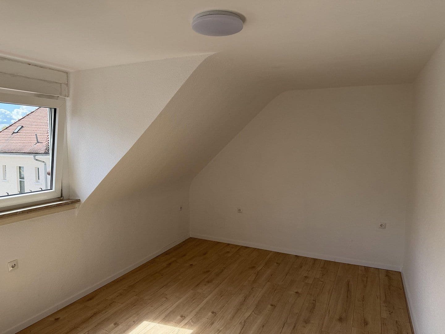 Pronájem bytu 2+1 59 m², Brühler Weg 46, Plankstadt, Bádensko-Württembersko Pronájem bytu 2+1 59 m², Brühler Weg 46, Plankstadt, Bádensko-Württembersko