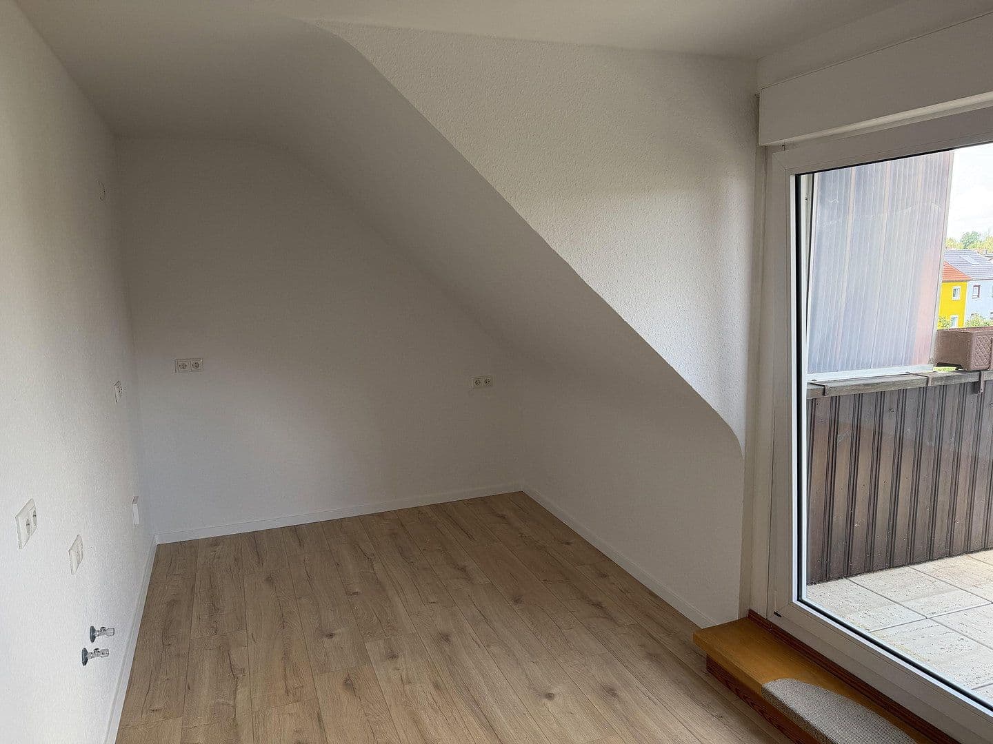 Pronájem bytu 2+1 59 m², Brühler Weg 46, Plankstadt, Bádensko-Württembersko Pronájem bytu 2+1 59 m², Brühler Weg 46, Plankstadt, Bádensko-Württembersko