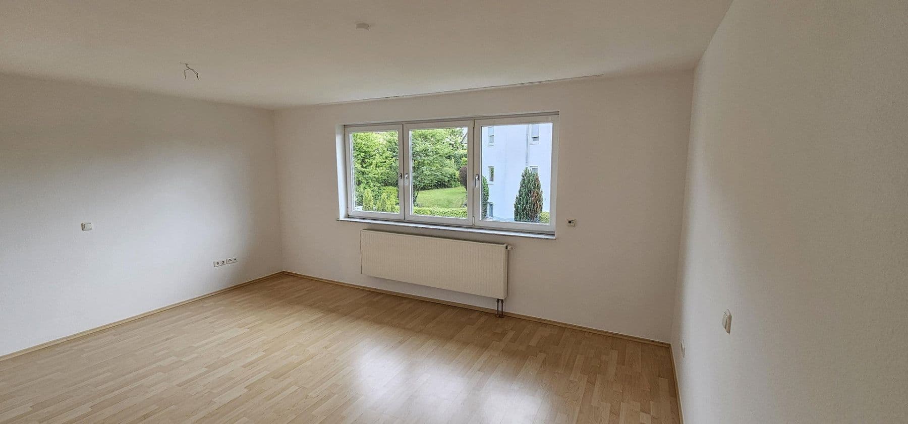 Pronájem domu 178 m², pozemek 239 m², Taunusstein, Hessen Pronájem domu 178 m², pozemek 239 m², Taunusstein, Hessen