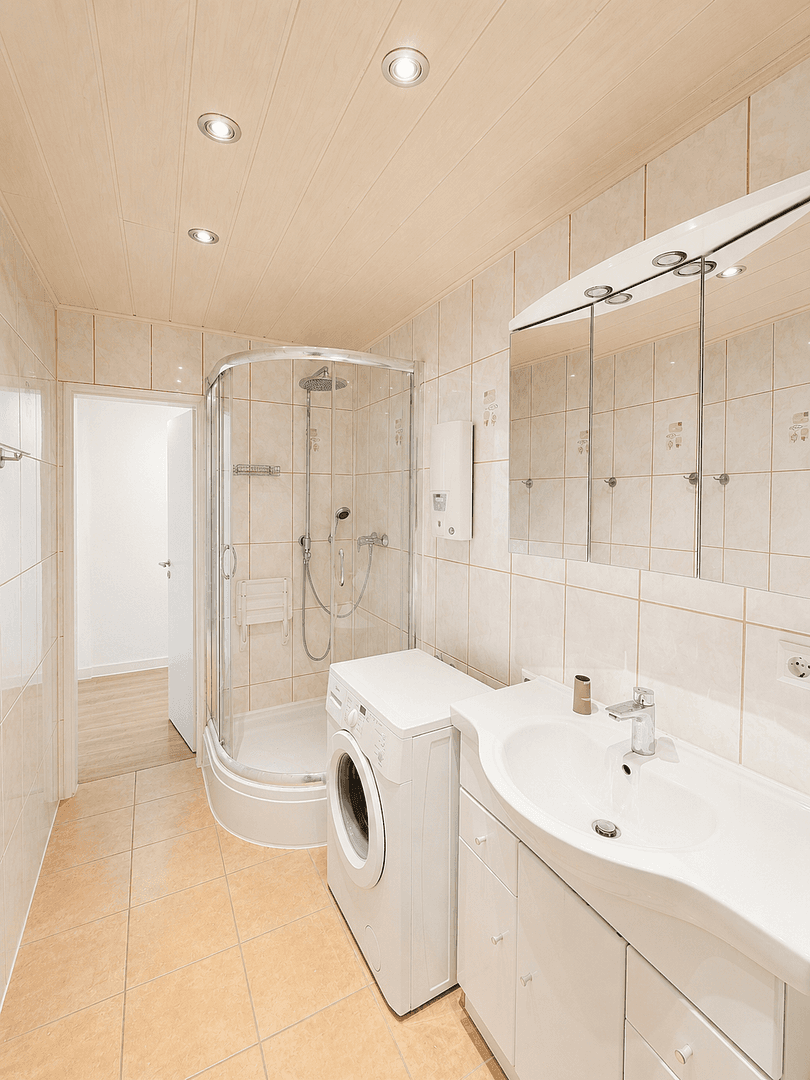 Prodej bytu 2+1 49 m², Bonn, Severní Porýní-Vestfálsko Prodej bytu 2+1 49 m², Bonn, Severní Porýní-Vestfálsko