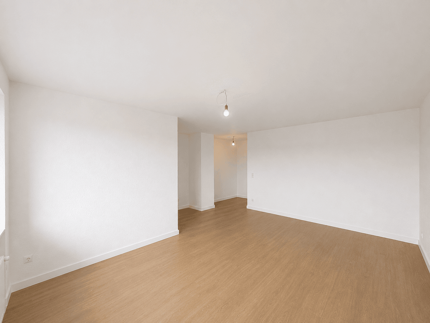 Prodej bytu 2+1 49 m², Bonn, Severní Porýní-Vestfálsko Prodej bytu 2+1 49 m², Bonn, Severní Porýní-Vestfálsko