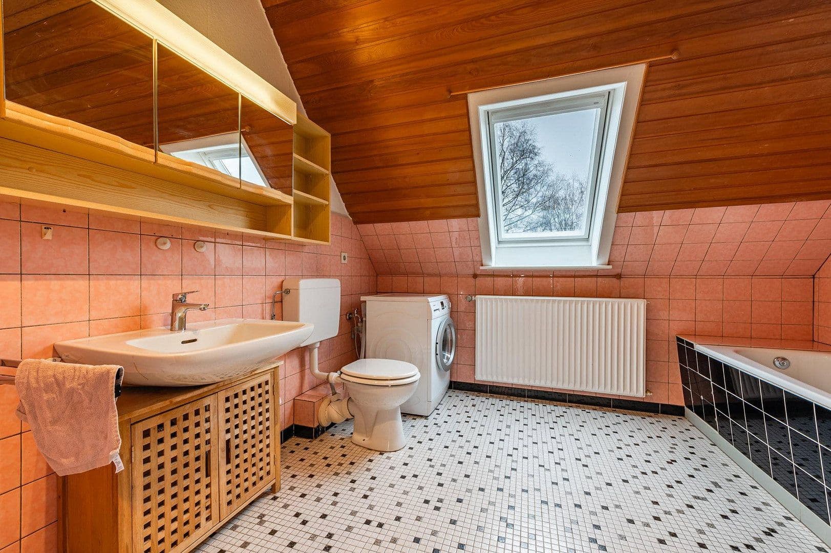 Prodej domu 182 m², pozemek 1.488 m², Dörverden, Dolní Sasko Prodej domu 182 m², pozemek 1.488 m², Dörverden, Dolní Sasko