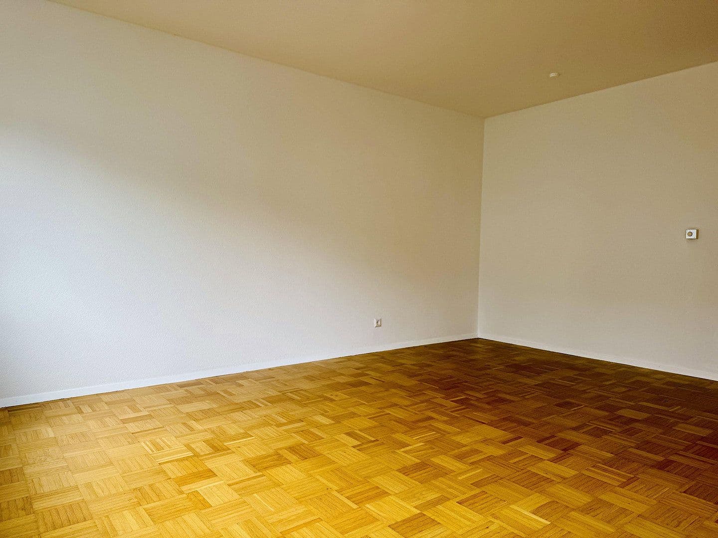 Prodej bytu 3+1 64 m², Jägerhausstraße 202, Heilbronn, Bádensko-Württembersko Prodej bytu 3+1 64 m², Jägerhausstraße 202, Heilbronn, Bádensko-Württembersko