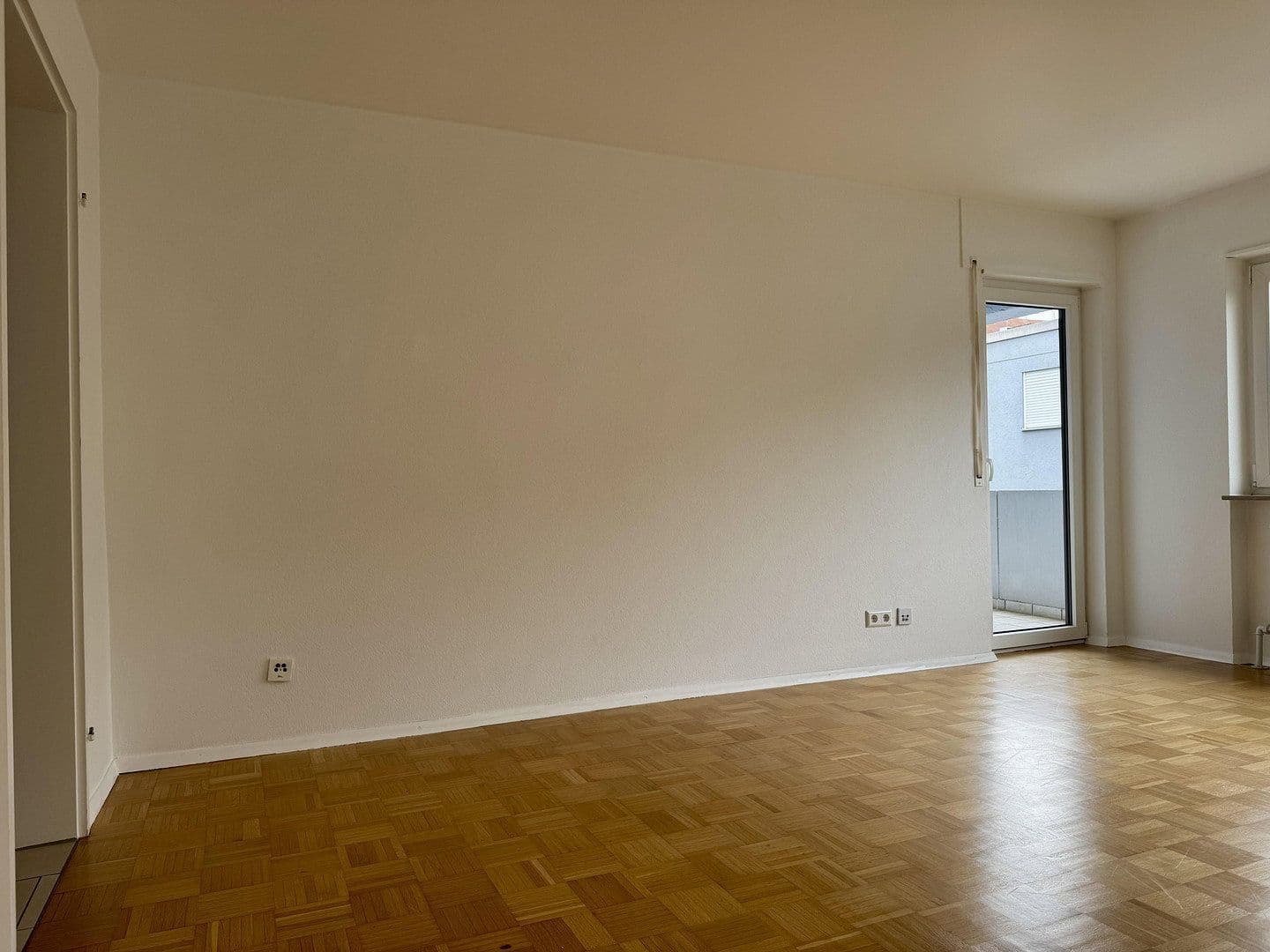 Prodej bytu 3+1 64 m², Jägerhausstraße 202, Heilbronn, Bádensko-Württembersko Prodej bytu 3+1 64 m², Jägerhausstraße 202, Heilbronn, Bádensko-Württembersko