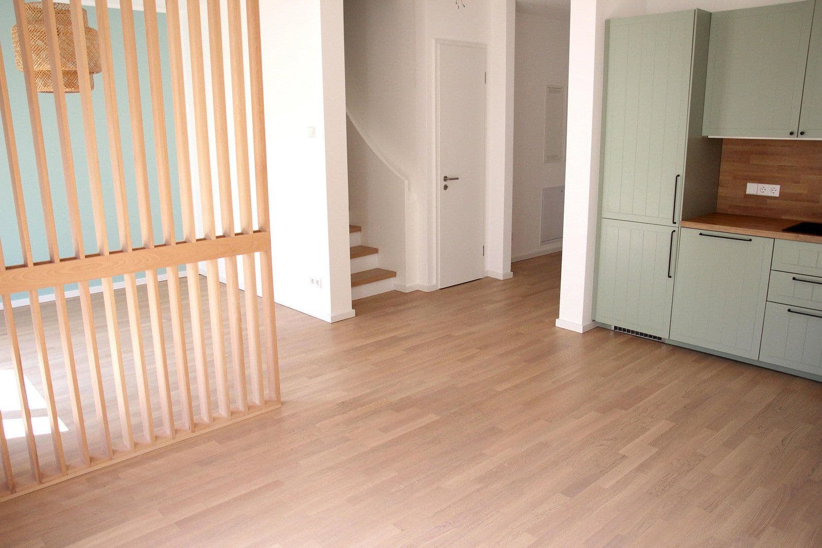 Prodej bytu 3+1 86 m², Berlin, Berlín Prodej bytu 3+1 86 m², Berlin, Berlín