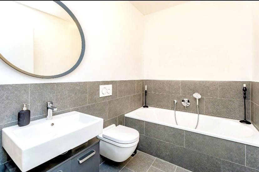 Prodej bytu 3+1 86 m², Berlin, Berlín Prodej bytu 3+1 86 m², Berlin, Berlín