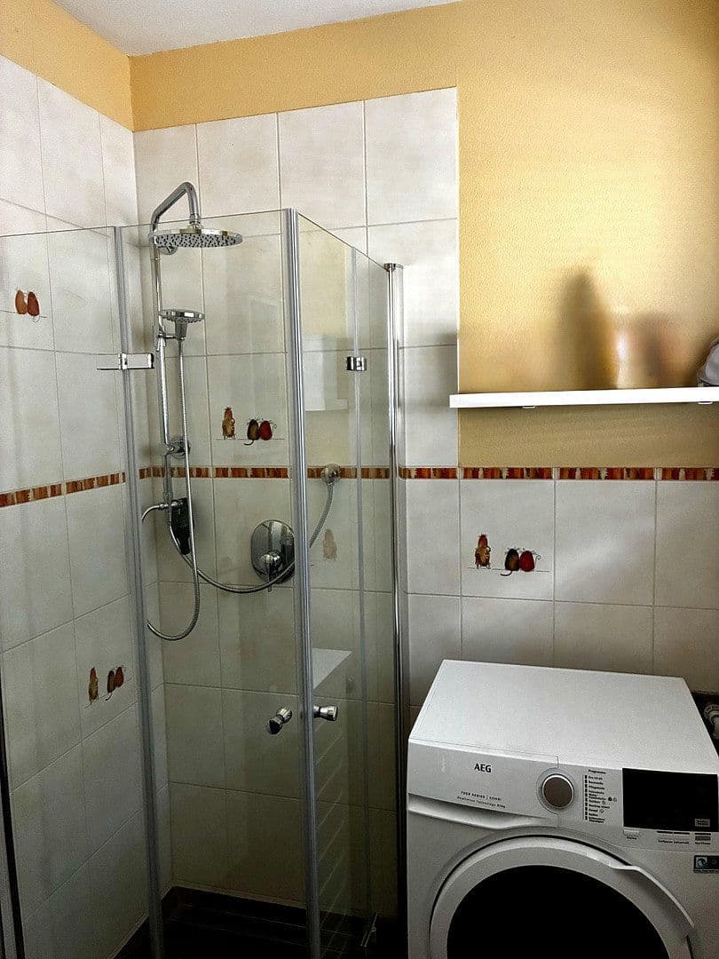 Prodej domu 161 m², pozemek 853 m², Maria-Theresien-Str. 30, Lohr am Main, Bavorsko Prodej domu 161 m², pozemek 853 m², Maria-Theresien-Str. 30, Lohr am Main, Bavorsko