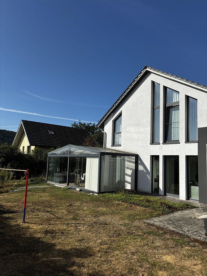 Prodej domu 161 m², pozemek 853 m², Maria-Theresien-Str. 30, Lohr am Main, Bavorsko Prodej domu 161 m², pozemek 853 m², Maria-Theresien-Str. 30, Lohr am Main, Bavorsko