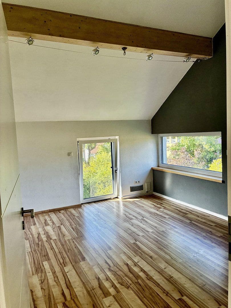 Prodej domu 161 m², pozemek 853 m², Maria-Theresien-Str. 30, Lohr am Main, Bavorsko Prodej domu 161 m², pozemek 853 m², Maria-Theresien-Str. 30, Lohr am Main, Bavorsko
