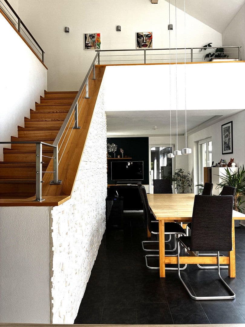 Prodej domu 161 m², pozemek 853 m², Maria-Theresien-Str. 30, Lohr am Main, Bavorsko Prodej domu 161 m², pozemek 853 m², Maria-Theresien-Str. 30, Lohr am Main, Bavorsko