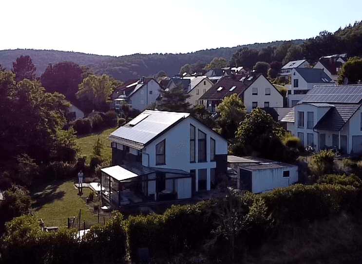 Prodej domu 161 m², pozemek 853 m², Maria-Theresien-Str. 30, Lohr am Main, Bavorsko Prodej domu 161 m², pozemek 853 m², Maria-Theresien-Str. 30, Lohr am Main, Bavorsko