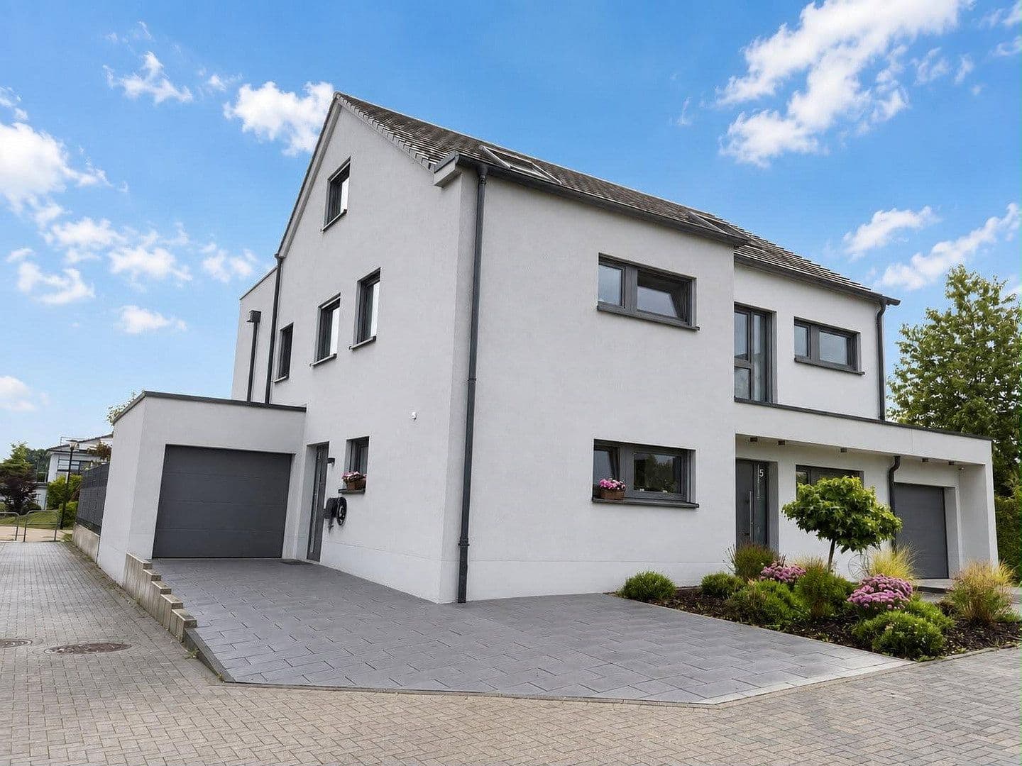 Pronájem domu 192 m², pozemek 248 m², Pater-Steinmetzler-Straße 5, Sinzig, Porýní-Falc Pronájem domu 192 m², pozemek 248 m², Pater-Steinmetzler-Straße 5, Sinzig, Porýní-Falc