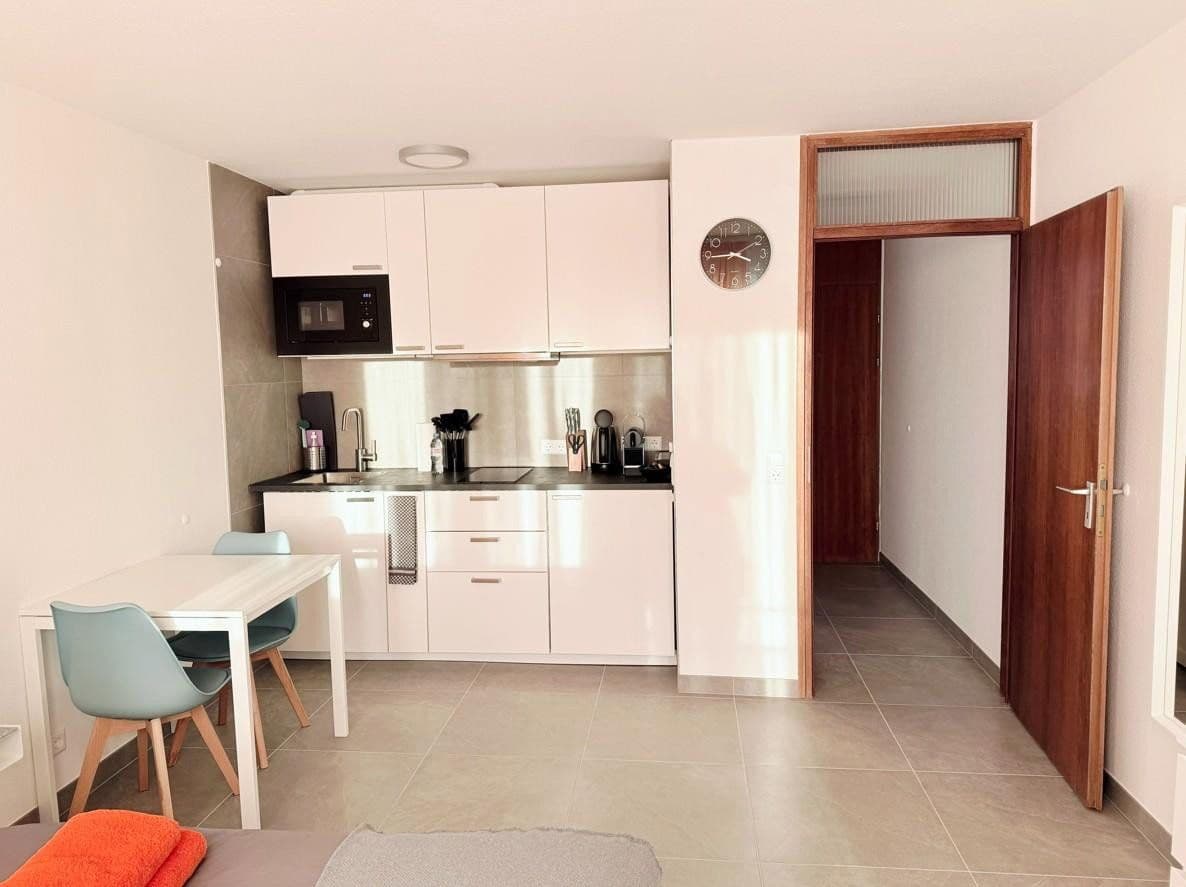 Pronájem bytu 1+1 30 m², Stuttgart, Bádensko-Württembersko Pronájem bytu 1+1 30 m², Stuttgart, Bádensko-Württembersko