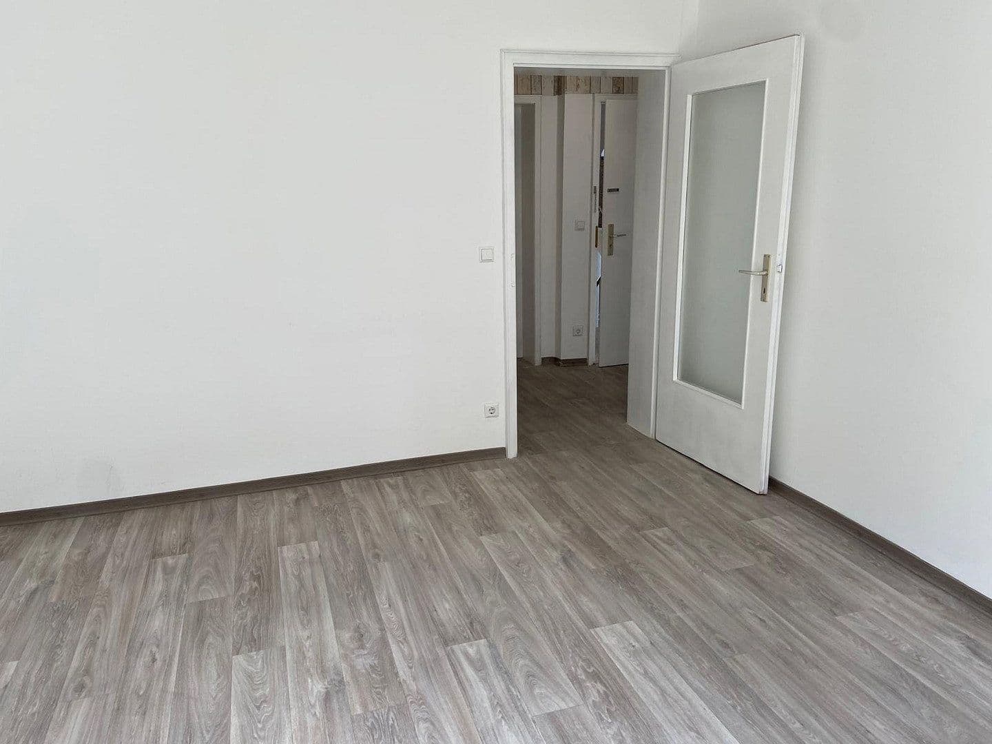 Pronájem bytu 2+1 62 m², Hockenheim, Bádensko-Württembersko Pronájem bytu 2+1 62 m², Hockenheim, Bádensko-Württembersko