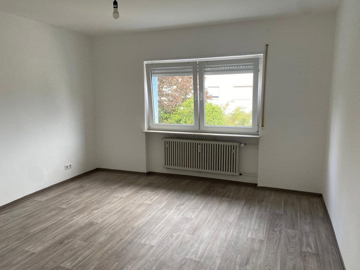 Pronájem bytu 2+1 62 m², Hockenheim, Bádensko-Württembersko Pronájem bytu 2+1 62 m², Hockenheim, Bádensko-Württembersko