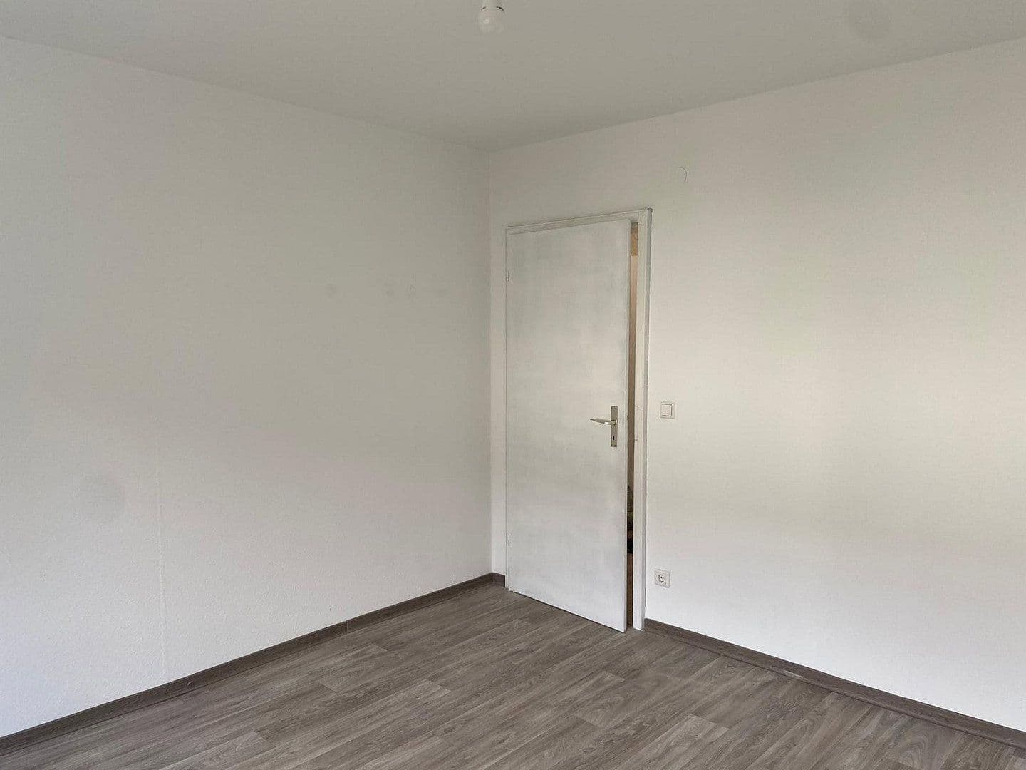 Pronájem bytu 2+1 62 m², Hockenheim, Bádensko-Württembersko Pronájem bytu 2+1 62 m², Hockenheim, Bádensko-Württembersko