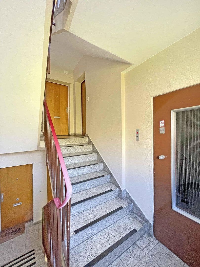 Prodej bytu 1+kk 32 m², Pfalzburger Straße 3, Berlin, Berlín Prodej bytu 1+kk 32 m², Pfalzburger Straße 3, Berlin, Berlín