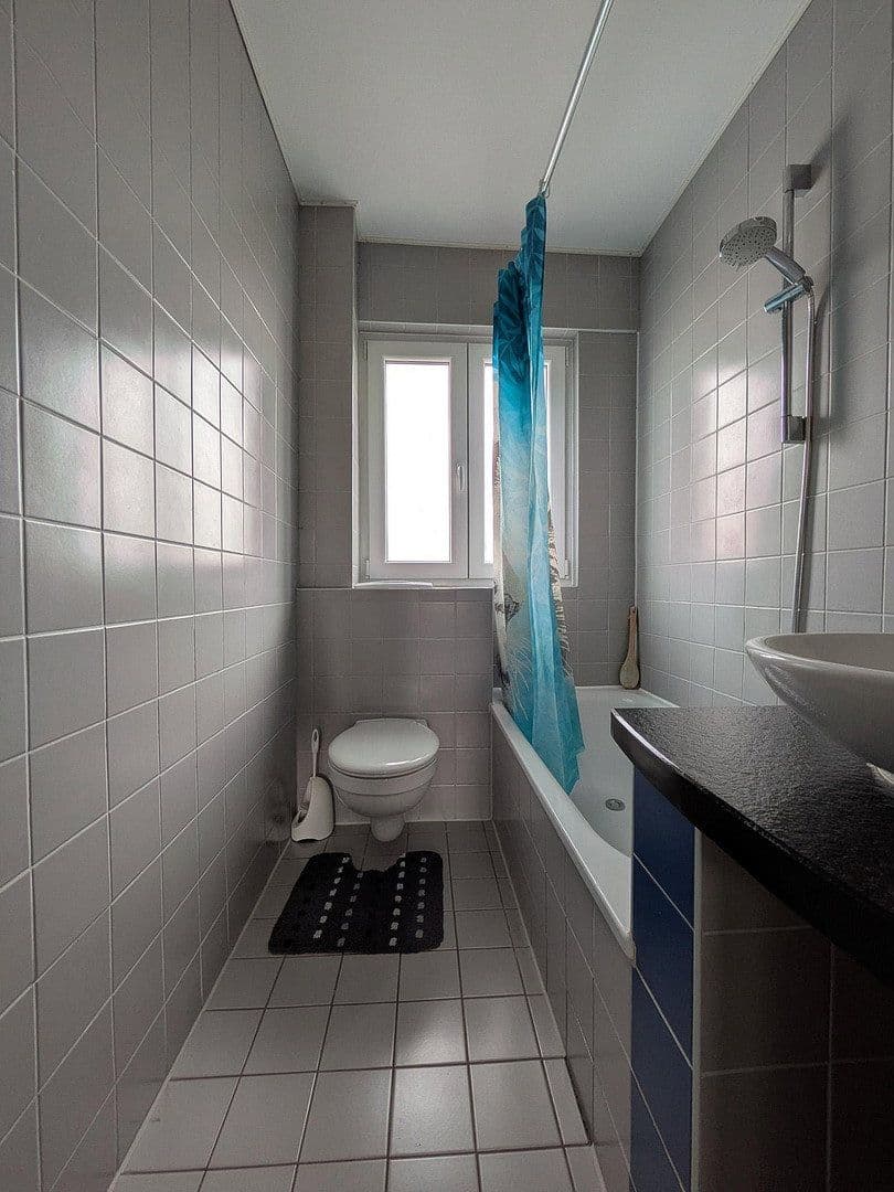 Prodej domu 186 m², pozemek 737 m², Friedrich-Ebert-Str. 1, Limeshain, Hessen Prodej domu 186 m², pozemek 737 m², Friedrich-Ebert-Str. 1, Limeshain, Hessen