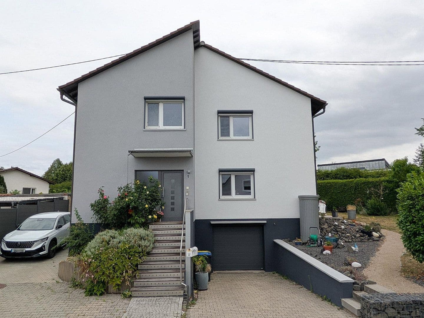 Prodej domu 186 m², pozemek 737 m², Friedrich-Ebert-Str. 1, Limeshain, Hessen Prodej domu 186 m², pozemek 737 m², Friedrich-Ebert-Str. 1, Limeshain, Hessen